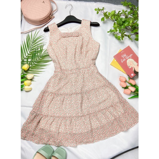 Thanh lý váy hoa nhí size S