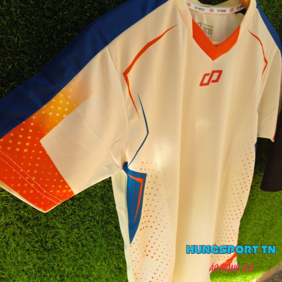CP 01 vàng kem quần áo bóng đá thiết kế không logo, quần áo in tên theo yêu cầu HUNGSPORT TN