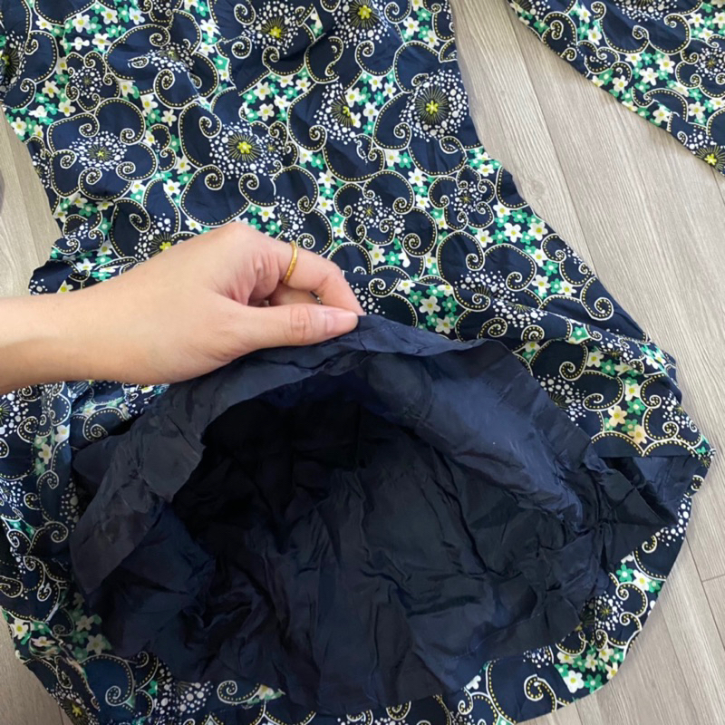 2hand đầm hiệu Japan  finefit dài 79cm eo dưới 74cm 190