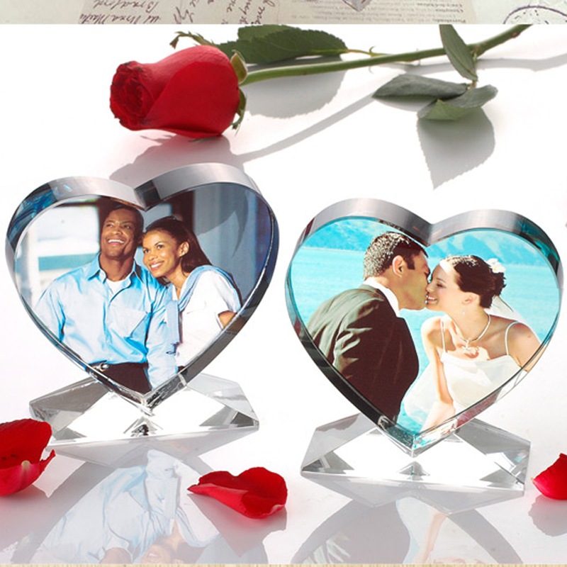 Pha lê tim nghiêng in hình theo yêu cầu