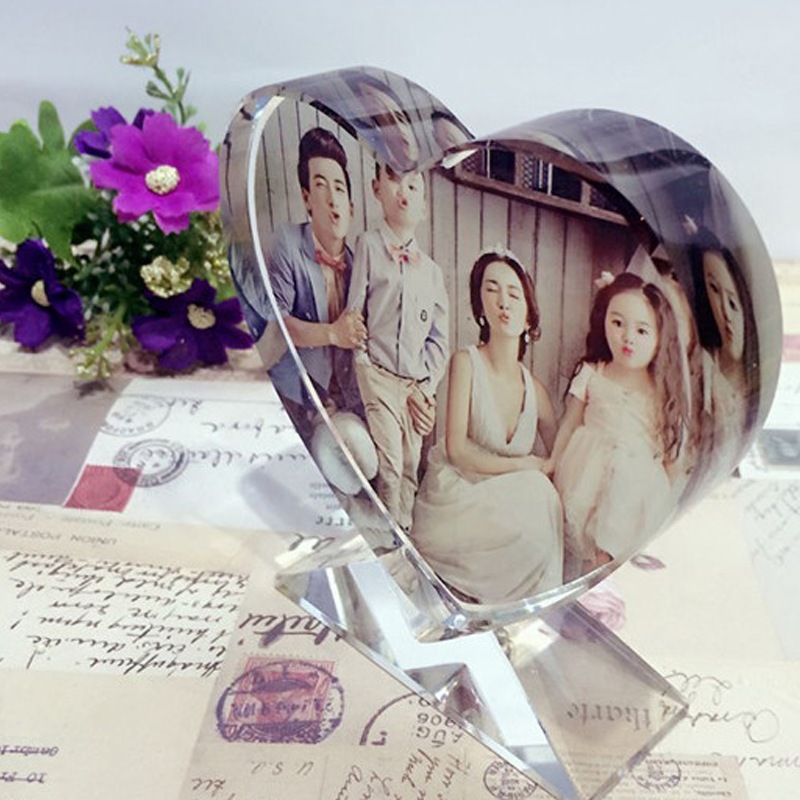 Pha lê tim nghiêng in hình theo yêu cầu