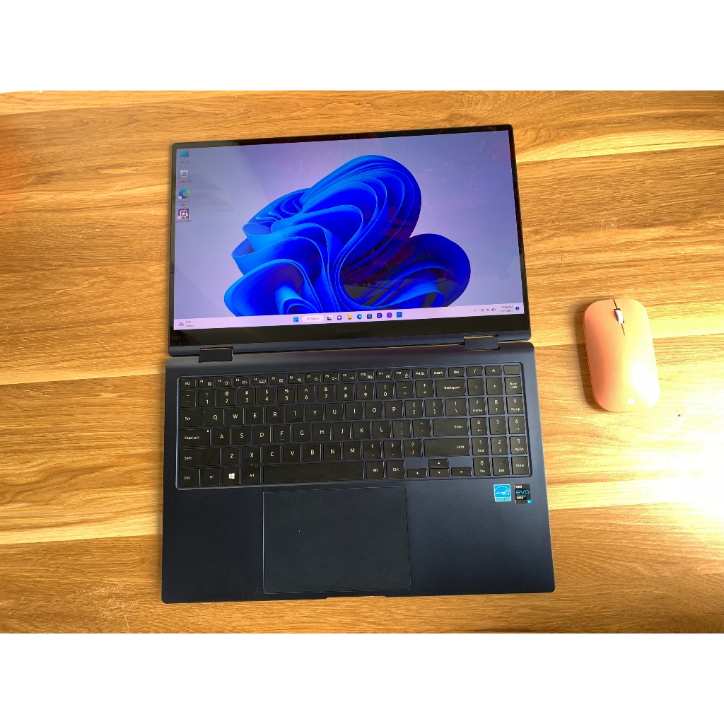 Laptop Samsung Galaxy Book2 Pro 360 15.6 inch 2022 - Core i7/16GB/1TB/FHD Touch Amoled | Playmobile