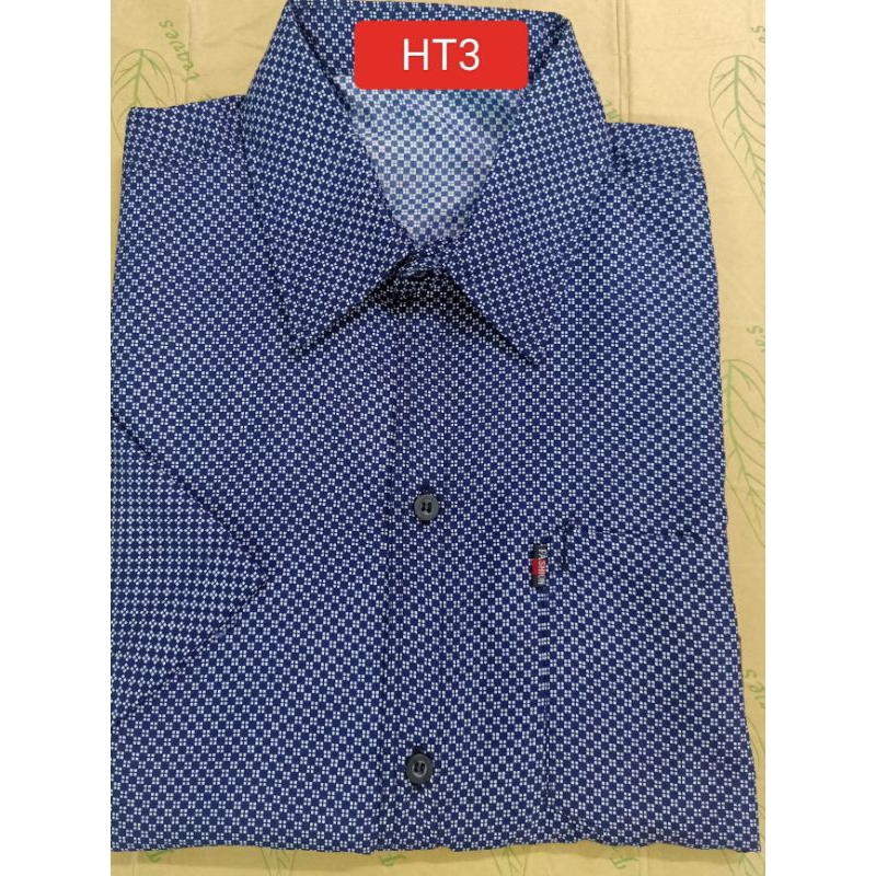 Aó sơ mi nam trung niên tay ngắn , chất vải dày mền, phom rộng , lai ngang, có túi, mặc mát