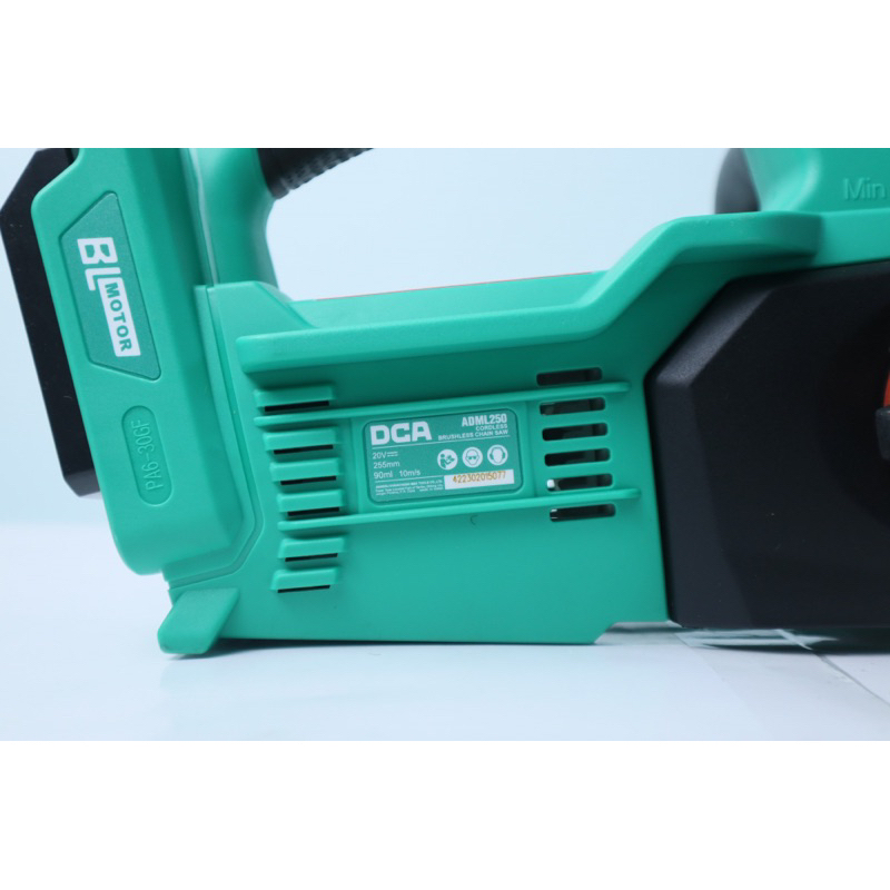 DCA MÁY CƯA XÍCH KHÔNG CHỔI THAN DÙNG PIN 20V ADML250Z