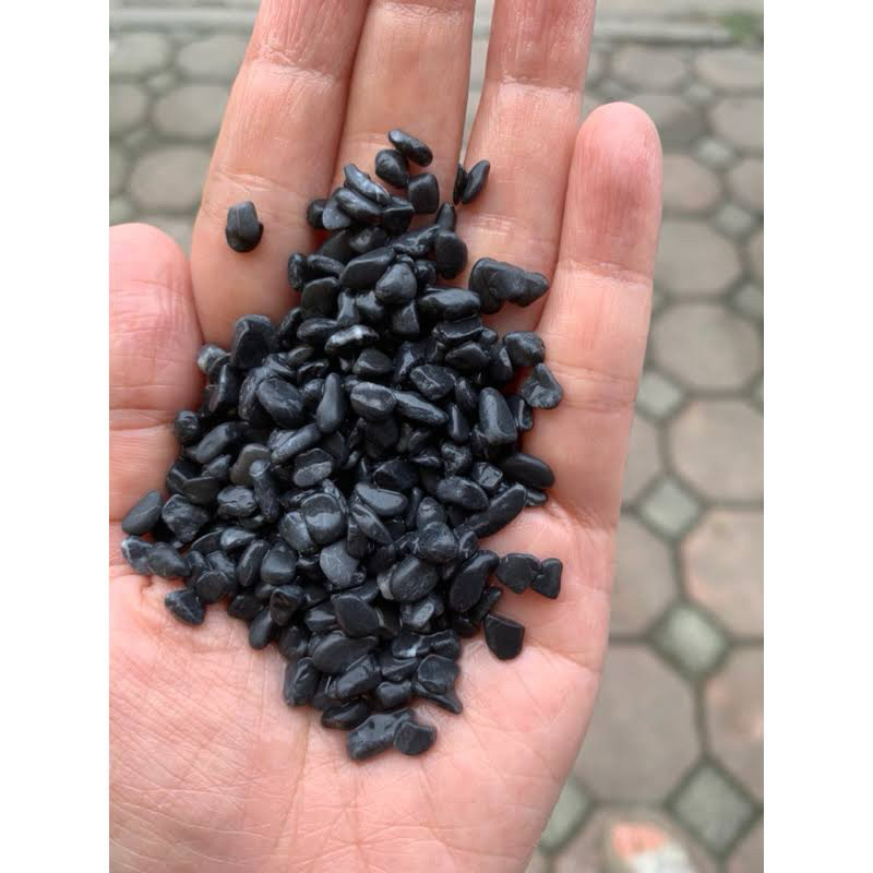 Đá sỏi Đen Platinum nhiều cỡ trang trí hồ cá, chậu cây cảnh, trồng sen đá, trải nền sân vườn.