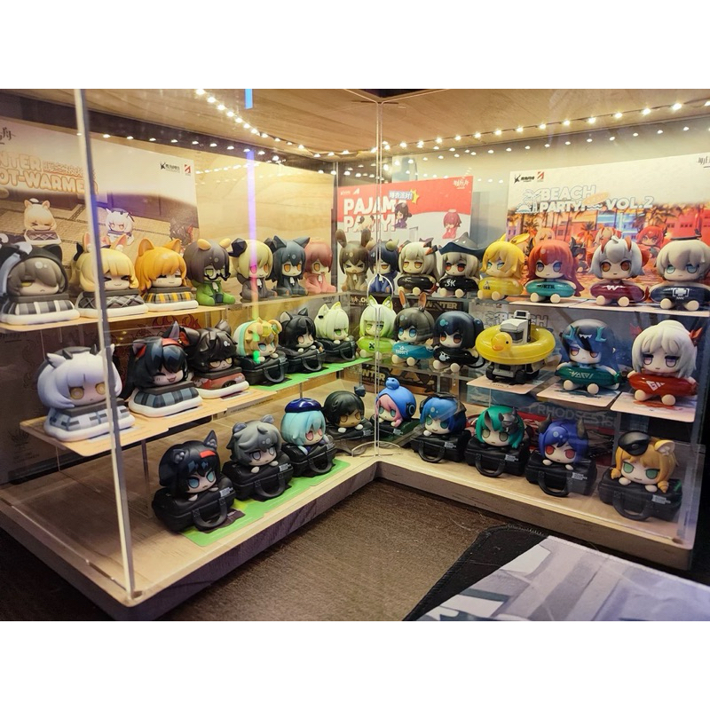 1 mô hình beach party Arknights blindbox chính hãng apex