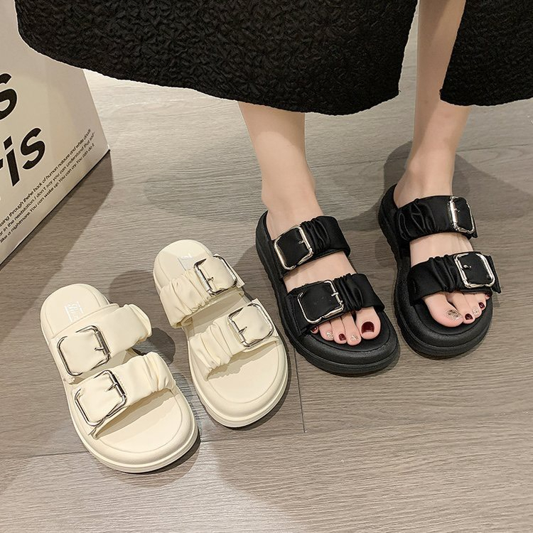 Dép nữ quai ngang nhúm Fashion hoạ tiểt quai ngang khoá cài đế 2cm chất liệu Eva dẻo mềm đi mưa thoải mái