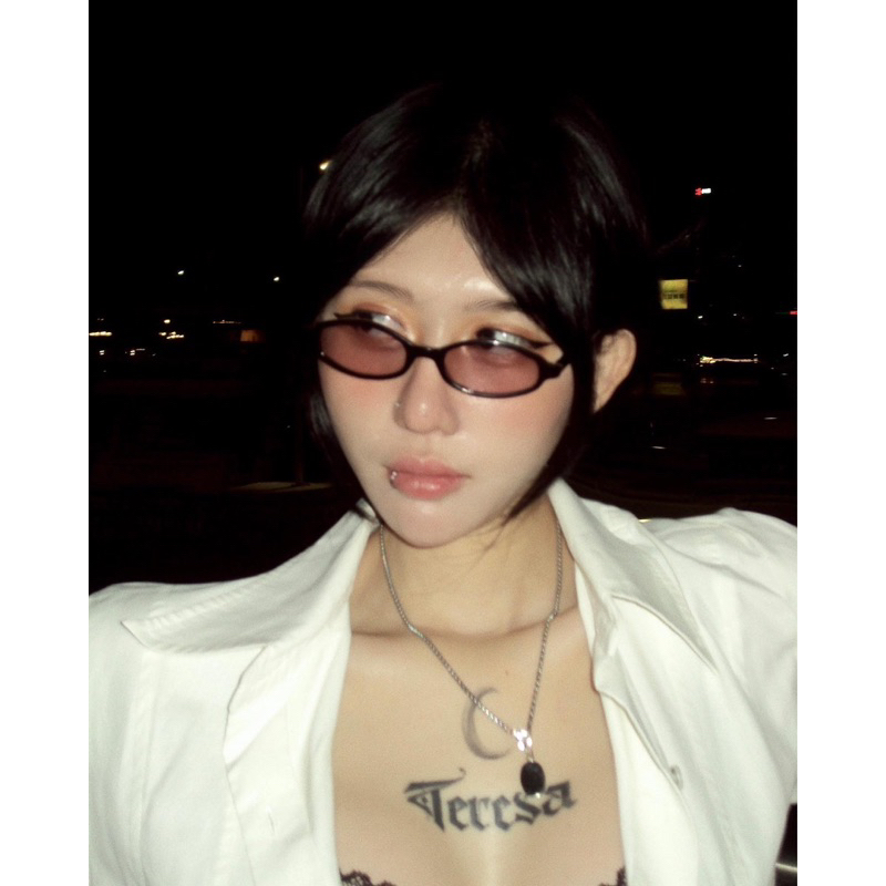 KÍNH OVAL VINTAGE HÀNG SI CHƯA SỬ DỤNG TRÒNG CHỐNG UV PROTECT EYE MADE IN JAPPAN