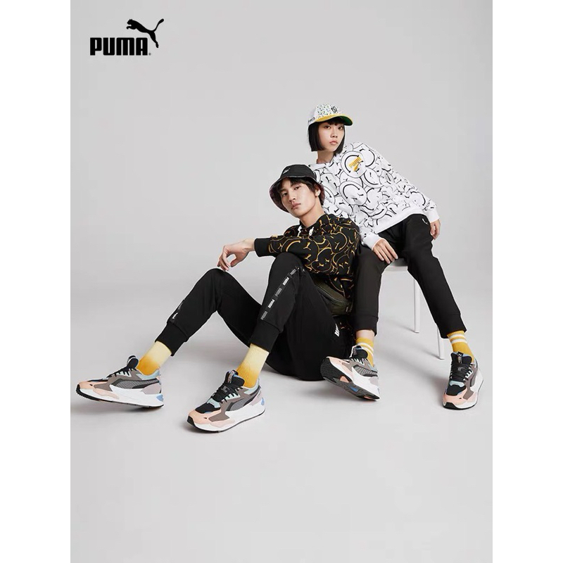Giày Puma 381640 02 fullbox, có mail mua hàng, đế cao khoảng 5cm. Hàng có sẵn ship ngay ạ !