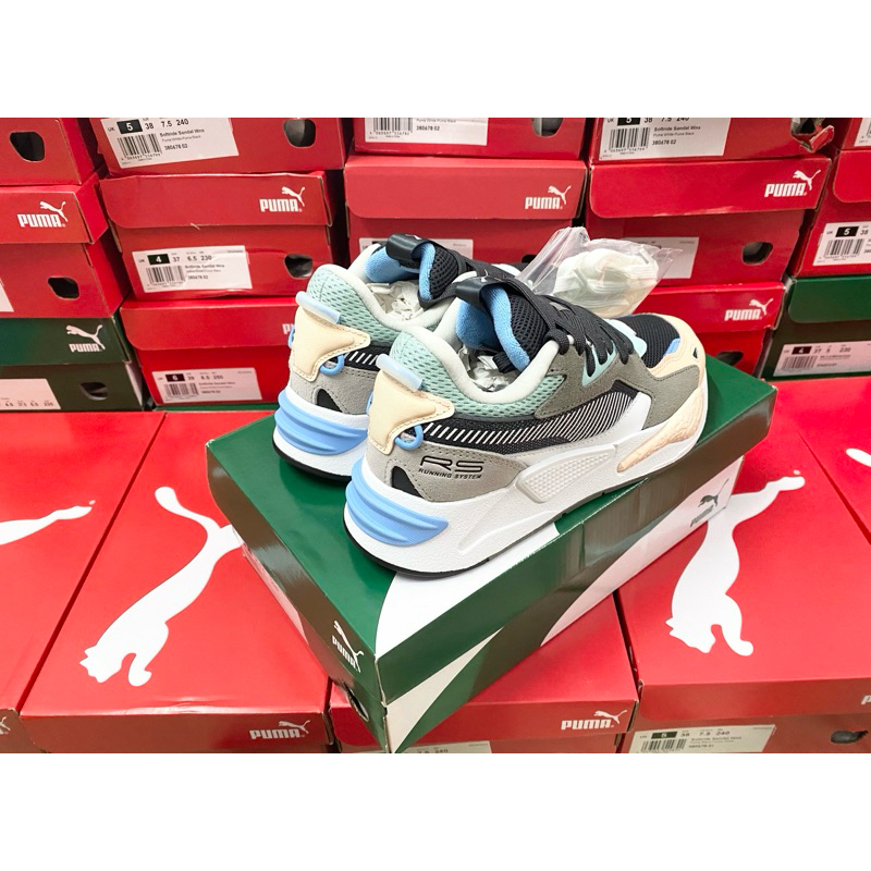 Giày Puma 381640 02 fullbox, có mail mua hàng, đế cao khoảng 5cm. Hàng có sẵn ship ngay ạ !