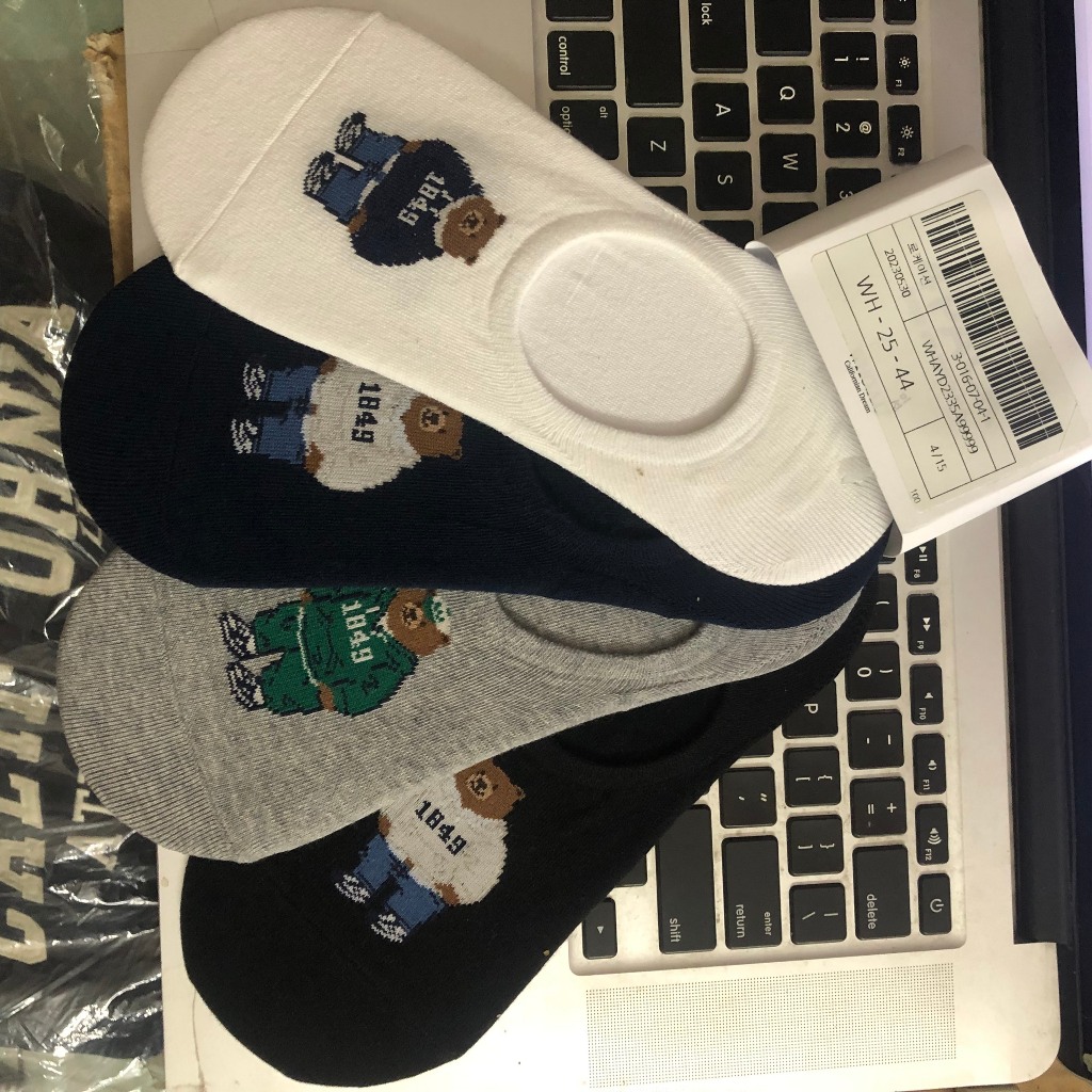 Set 3đôi và 4đôi tất WHO.A.U Steve sale 92%