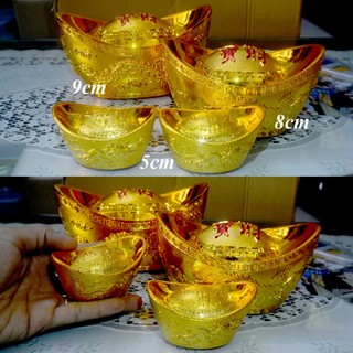 Thỏi vàng đặt gian thờ Thần Tài-Thổ Địa