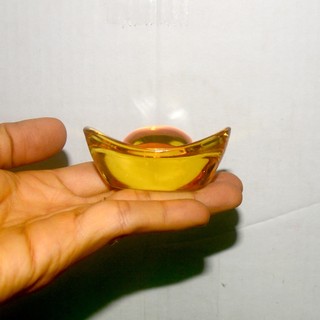 Thỏi vàng đặt gian thờ Thần Tài-Thổ Địa