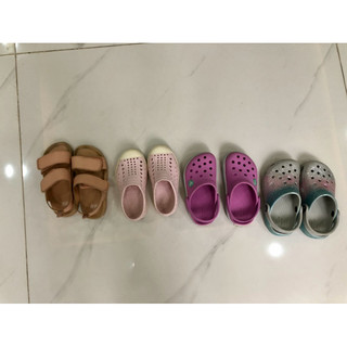 Thanh lý giày crocs Native và HM bé 2-4 tuổi