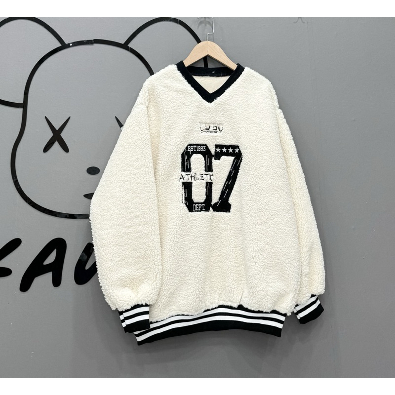 Áo sweater lông cổ V 07