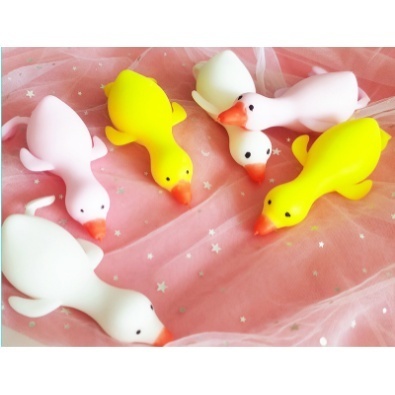 Đồ Chơi Nắn Bóp Đàn Hồi Giảm Stress Hình Chú Vịt Dễ Thương