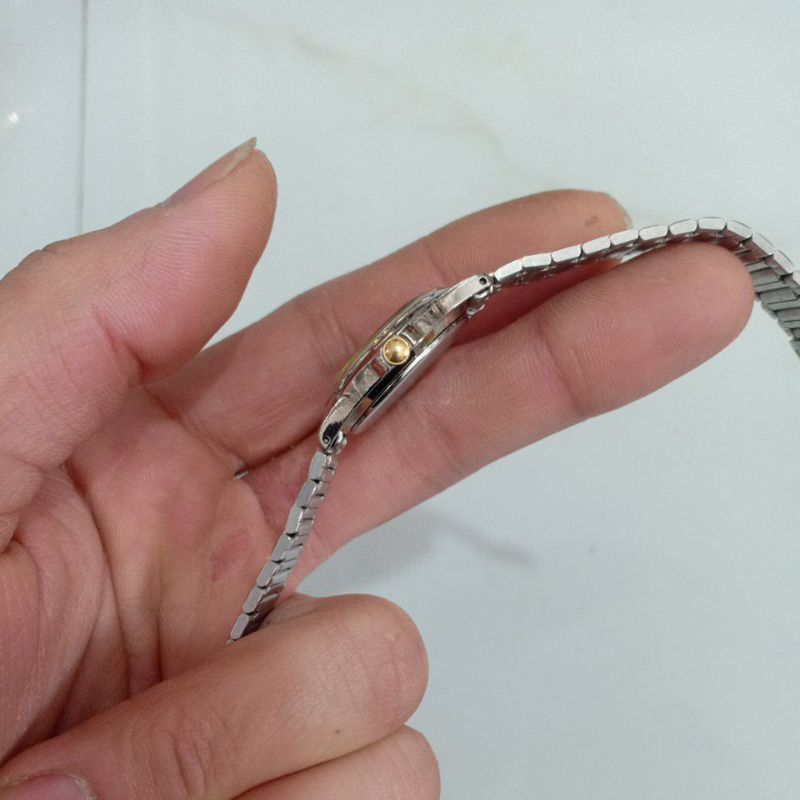 Đồng hồ si nữ hiệu GIANNI ACCARDI demi mạ vàng độ mới cao 89%