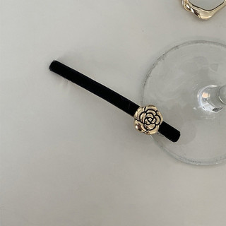 Kẹp tóc hoa trà vintage