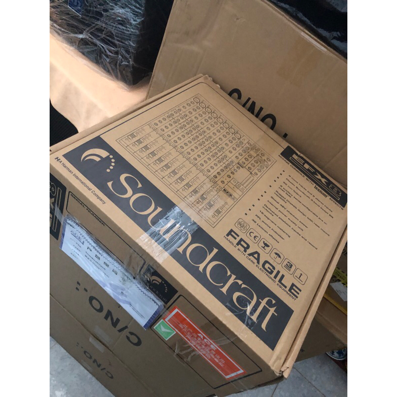 Mixer Soundcraft EFX8