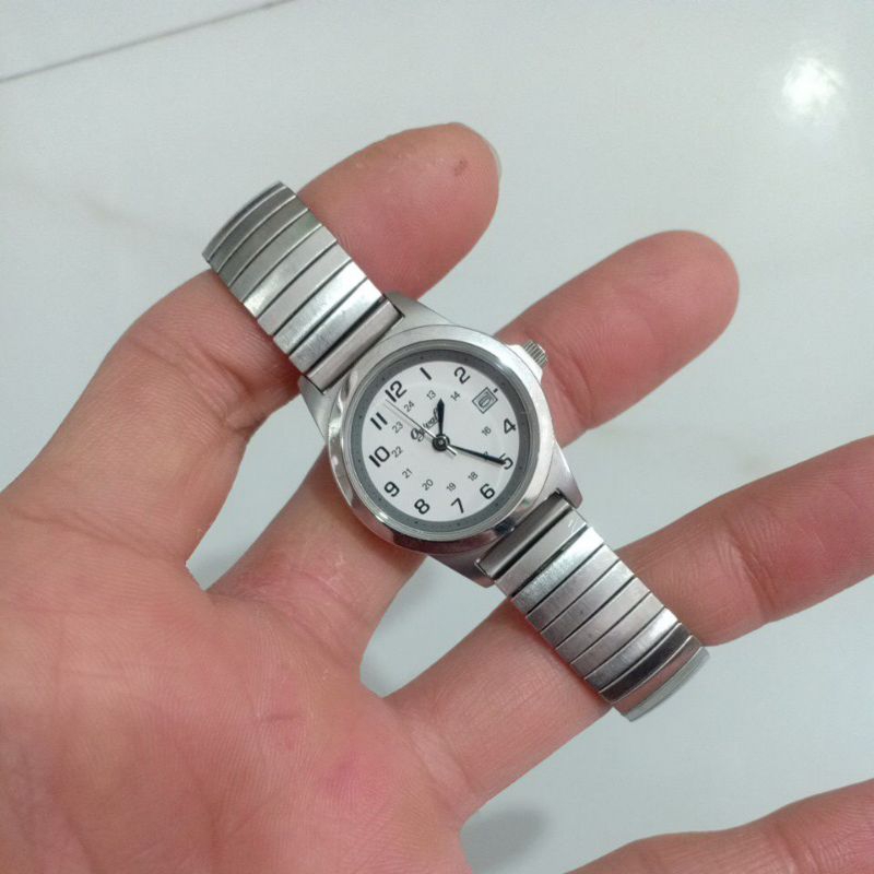 đồng hồ si nữ dây chun hiệu OGIVAL 1 cửa lịch màu bạc độ mới cao 93%