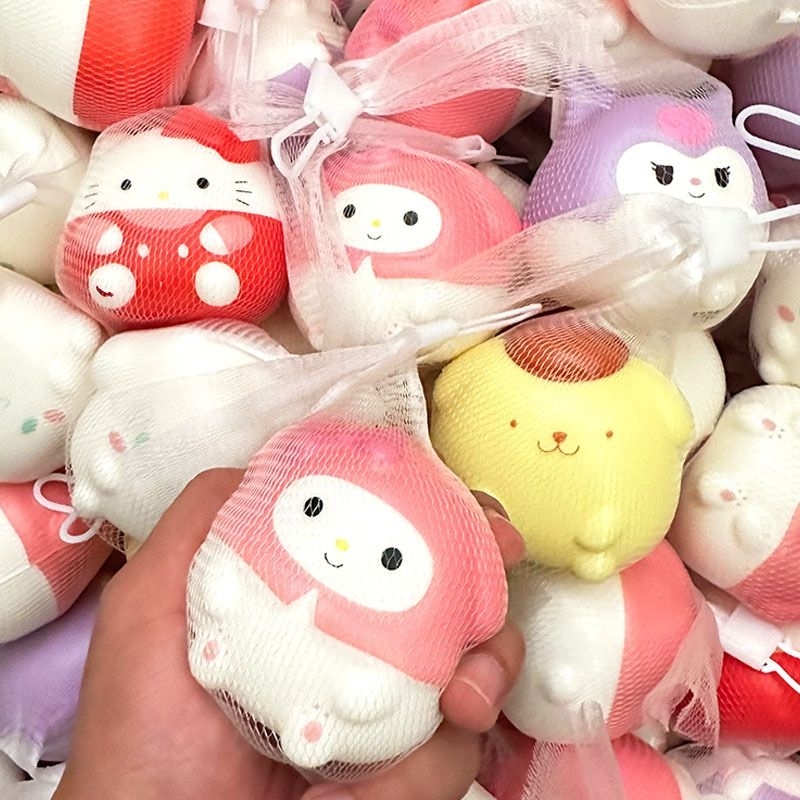 Squishy sanrio kèm túi lưới mềm thơm,chậm tăng
