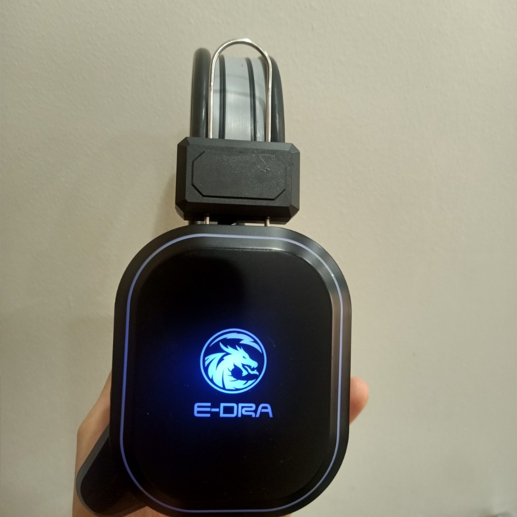 Tai nghe có đèn led hàng thanh lý nét vẫn dùng tốt thanh lý giá rẻ