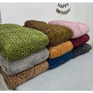 Chăn lông cừu họa tiết chữ vạn, chăn cừu ultimate cao cấp, kích thước 2m x2m2 - nặng 3,2kg