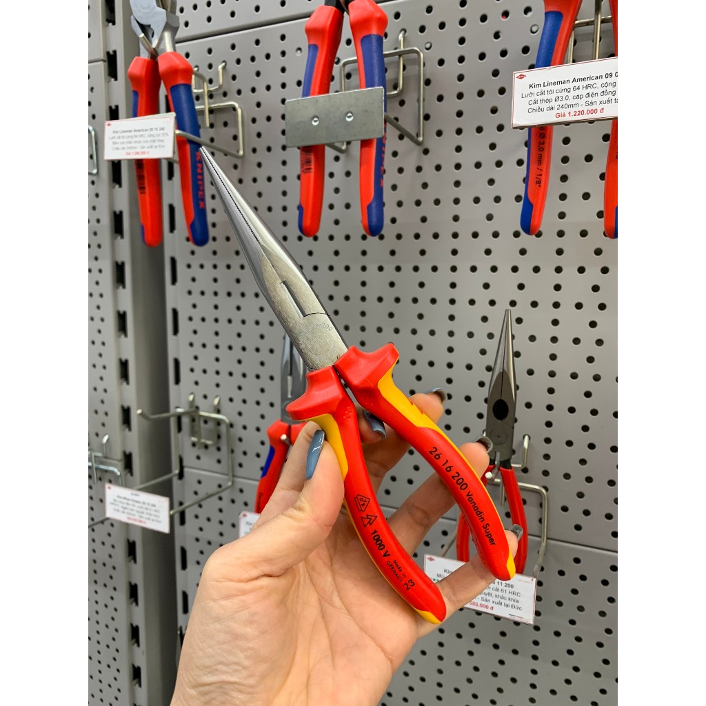 Kìm Nhọn Có Lưỡi Cắt Chiều Dài 200mm Knipex 26 11 200/ 26 12 200/ 26 15 200/ 26 16 200 T/ 26 25 200/ 26 26 200 T