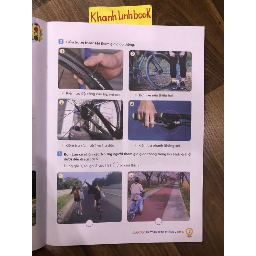 Sách Giáo dục an toàn giao thông Lớp 4