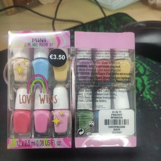 Sơn móng tay cho bé Primark của Pháp