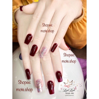 Nailbox TAY màu đỏ đô thiết kế