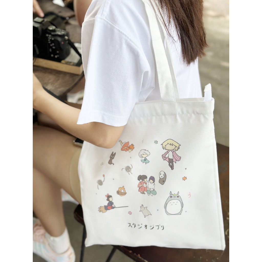 Túi tote vải có khóa kéo in hình Ghibli  - Sản phẩm của Penguin House