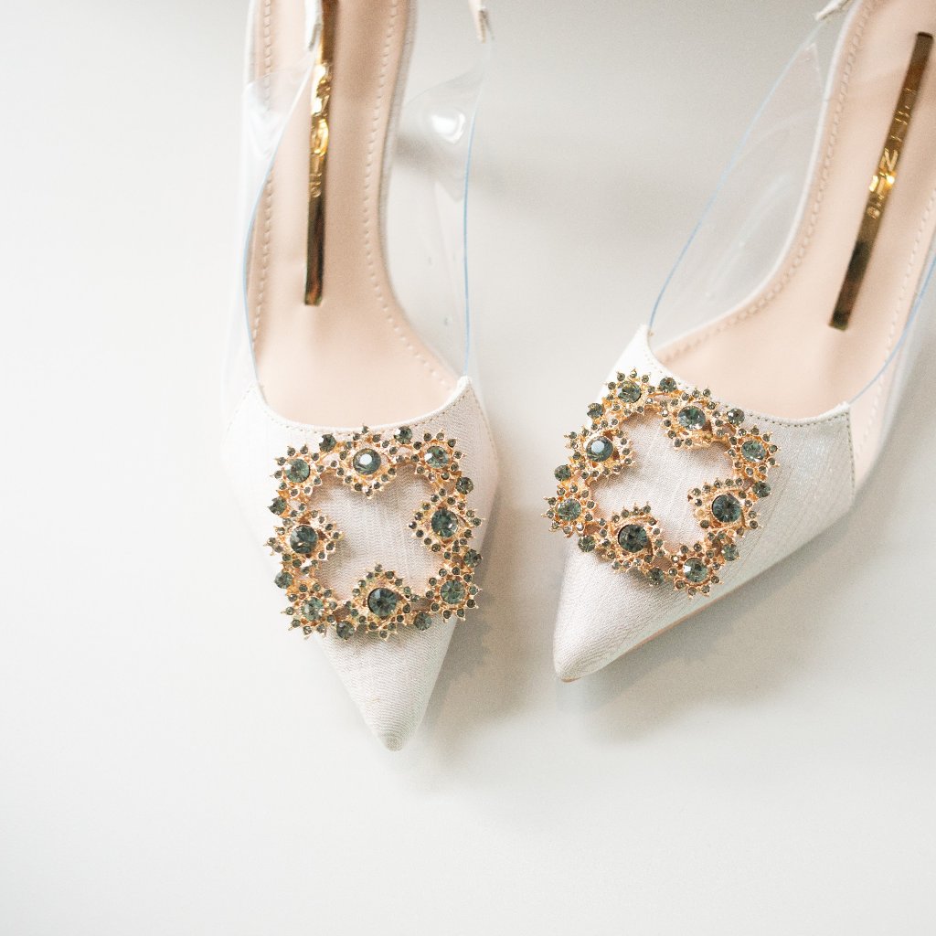 Giày hở gót nữ 5p mũi nhọn da vân mềm charm đá bít mũi thời trang công sở đẹp -Dazzling Shoes DA755