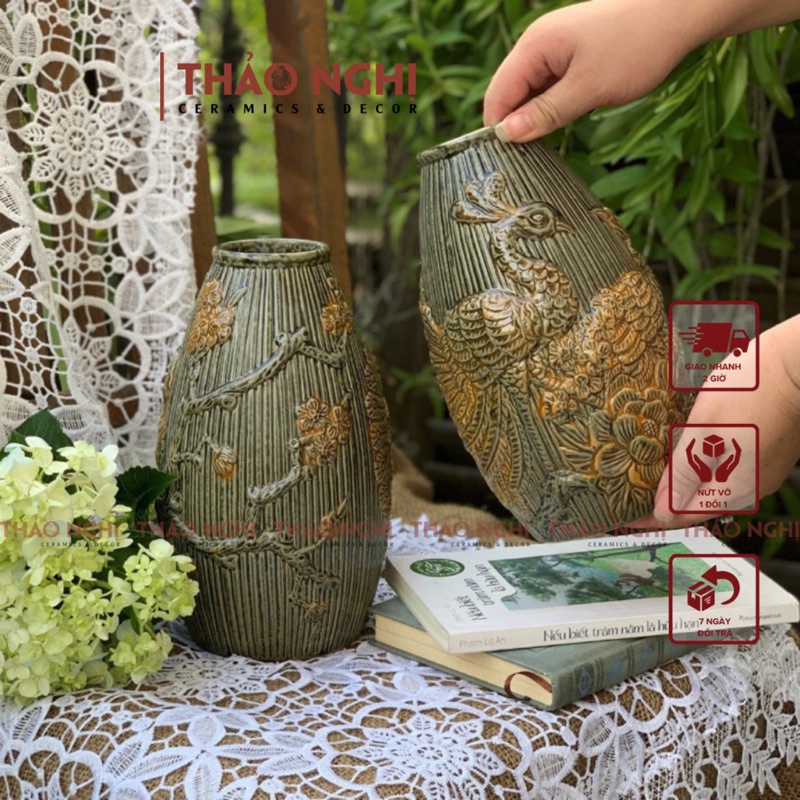 Bình hoa gốm Bát Tràng dáng nơm hoa văn Khổng Tước vân nổi men nam chảy, cắm hoa trang trí | Thaonghiceramics