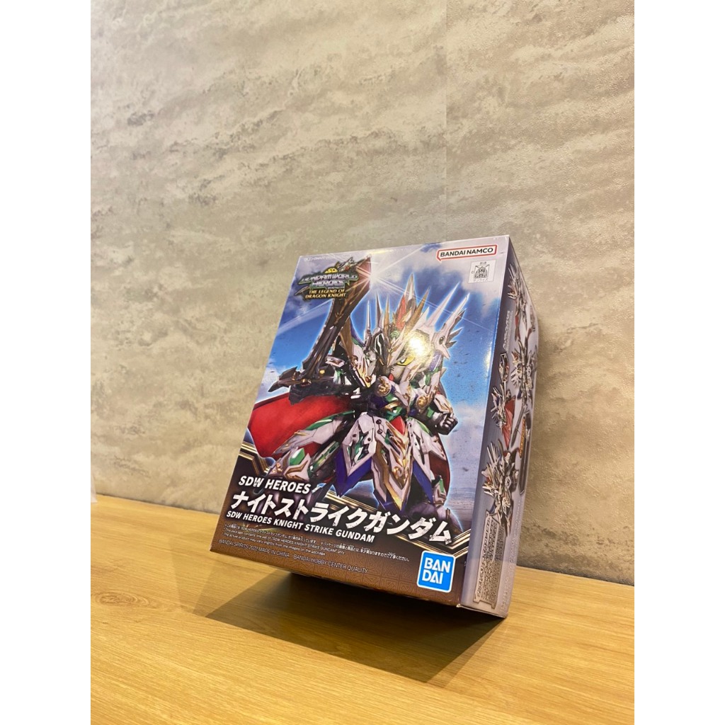 MÔ HÌNH LẮP RÁP SD WORLD HEROES 21 KNIGHT STRIKE GUNDAM SDWH