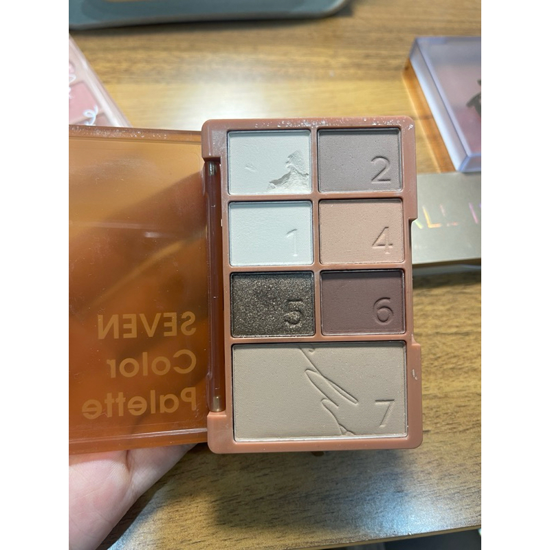 PASS MỸ PHẨM CÒN 98-99%