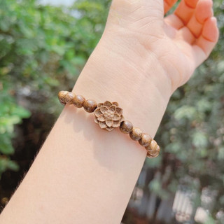 Vòng tay trầm hương đơn mix hoa sen giá gốc