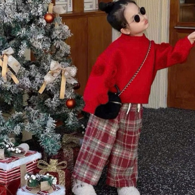 Set Bộ Áo len quần xuông xinh đẹp cho bé gái