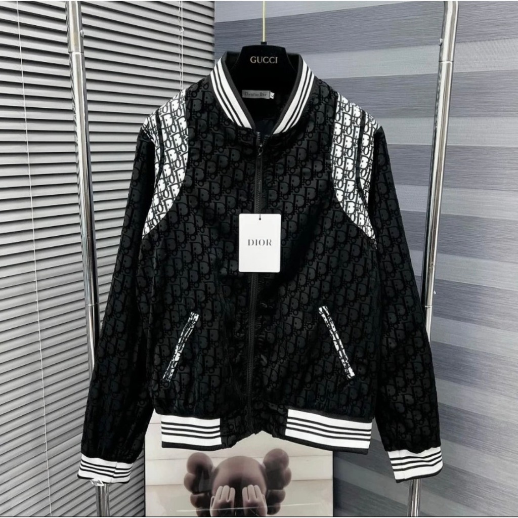Áo Khoác Dior Họa Tiết Dập Nổi 2 Lớp Dày Dặn - Áo Khoác Nam Nữ Dior Phong Cách Boy Phố Hottrend 2023