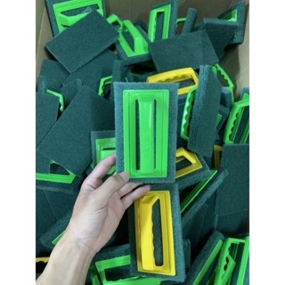 Bàn chải cước xanh chà sàn có tay cầm
