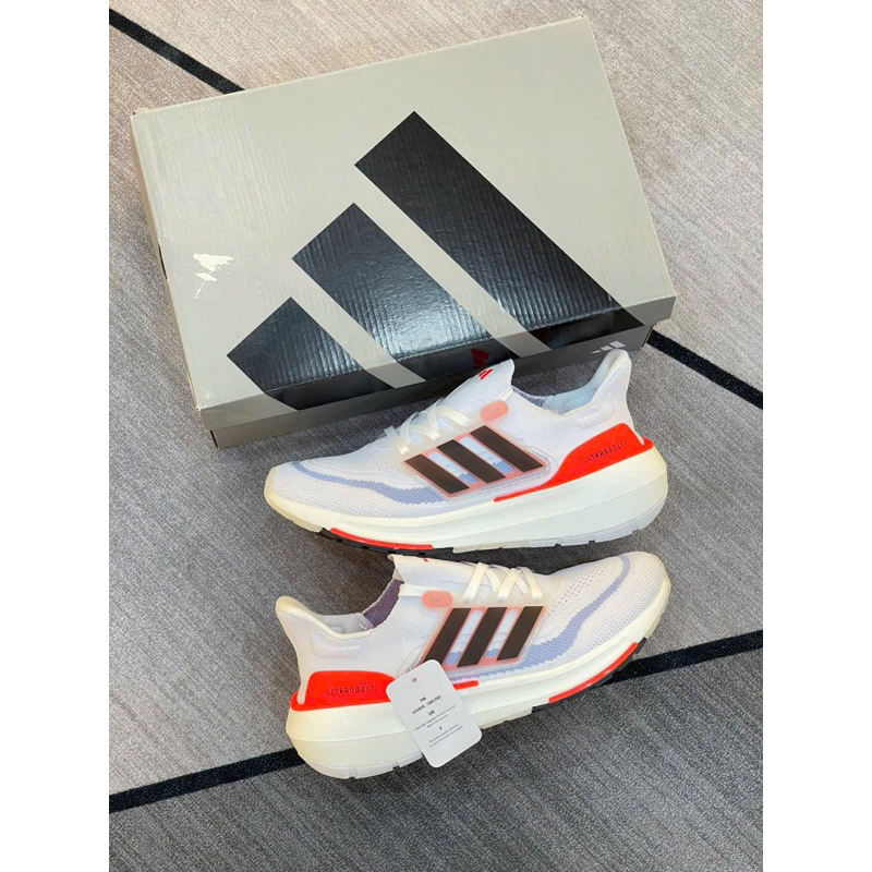 Giày sneaker ultraboost 9.0 trắng cam