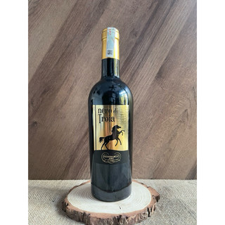 Rượu vang đỏ nero di troia 750ml 15% vol