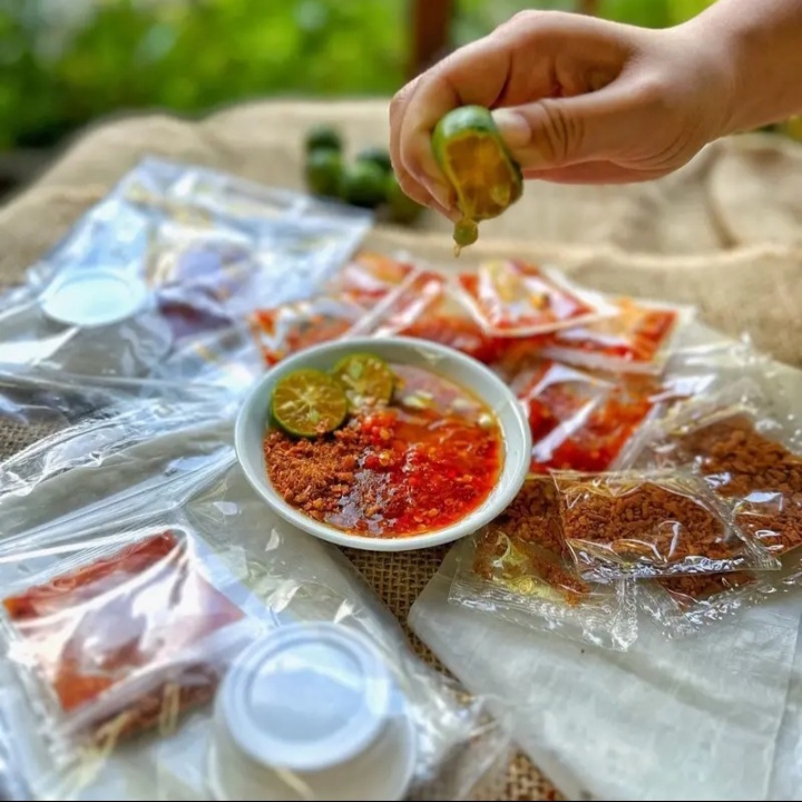 Bánh tráng muối nhuyễn - me - sate - bơ - ruốc - tỏi - phomai - xike siêu ngon ăn là ghiền -  Tây Ninh