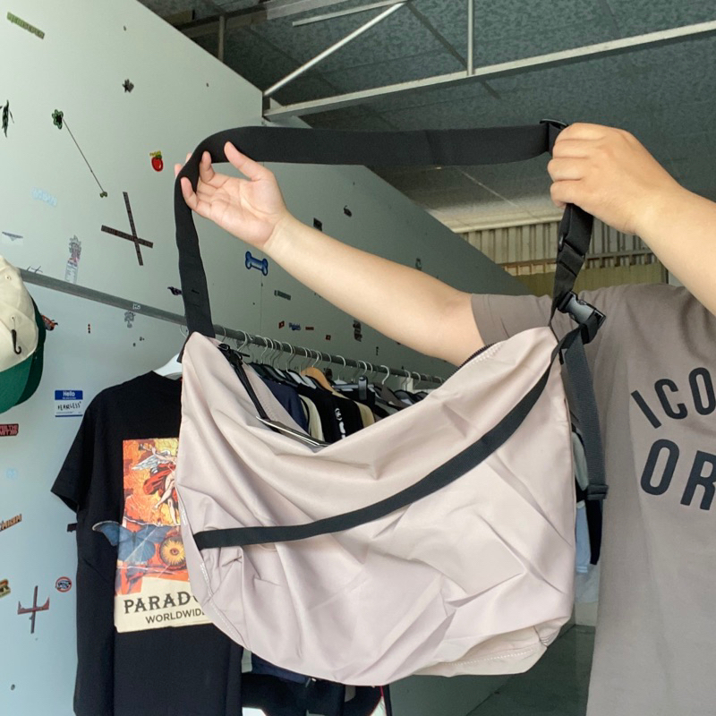 Túi Đeo Chéo Candles Cỡ Bự