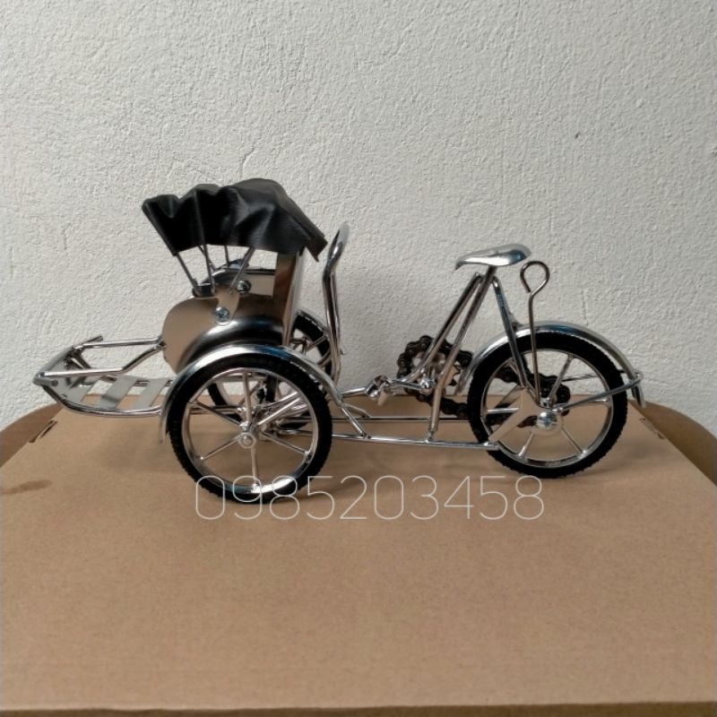 Mô hình xích lô kim loại xi vàng , xi bạc - mô hình đồ chơi