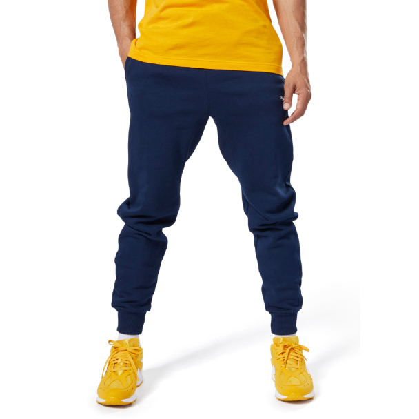 Reebok Classics Fleece chỉ duy nhất size M á