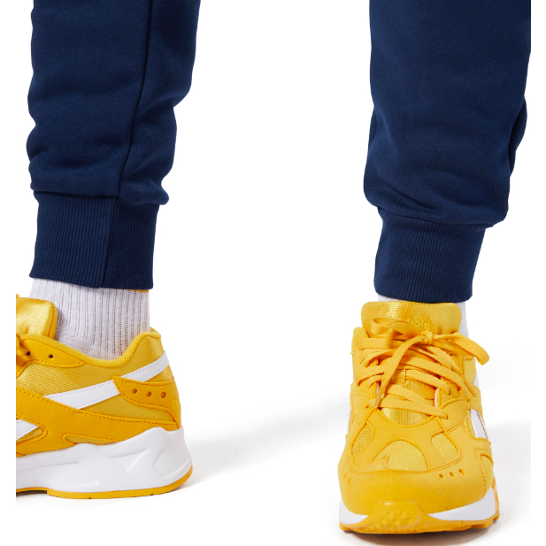 Reebok Classics Fleece chỉ duy nhất size M á