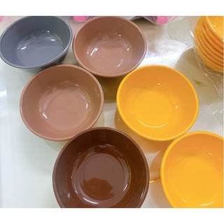 Chén nước châm tròn sâu nhựa BKP