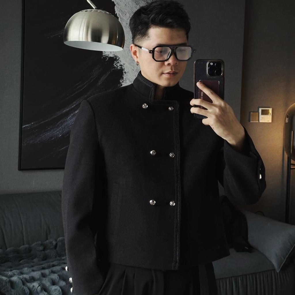 Blazer Dạ 6 Cúc Thêu Viền Đệm Vai GUF