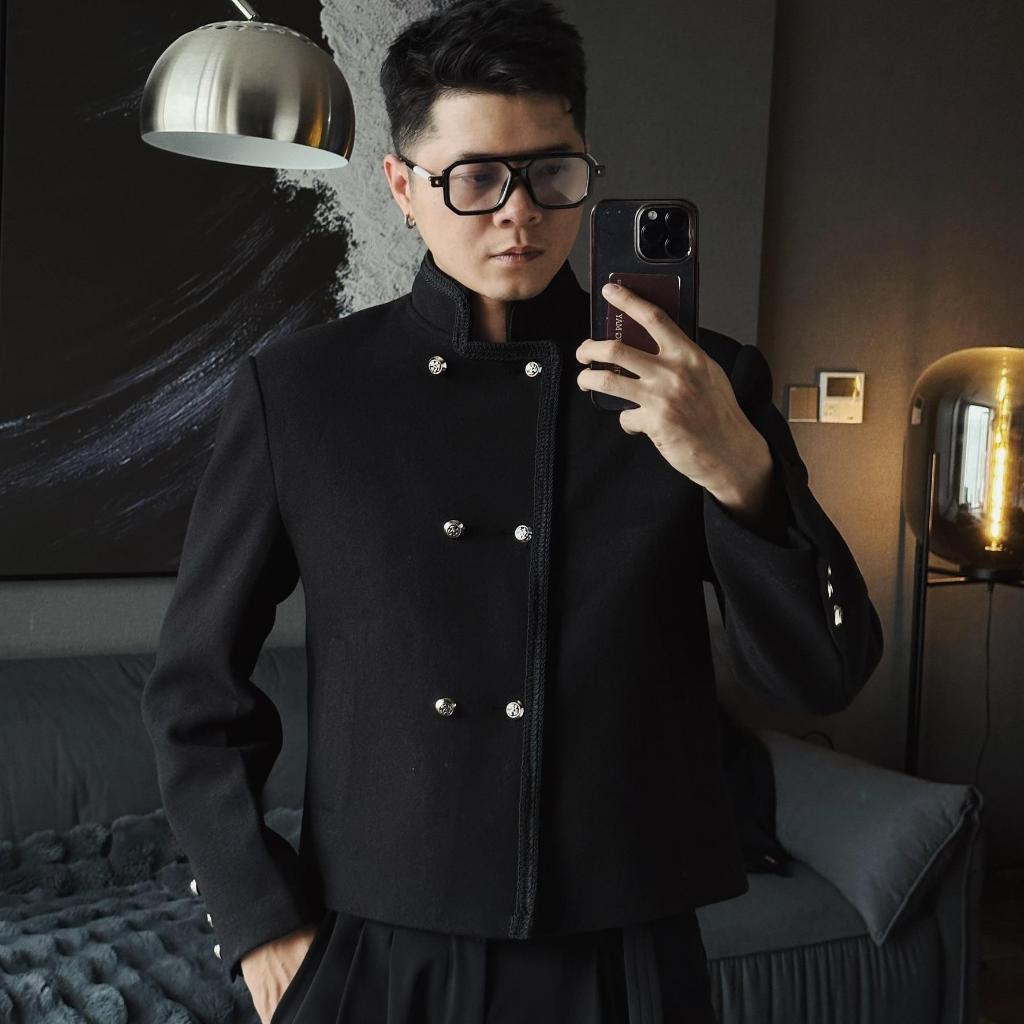 Blazer Dạ 6 Cúc Thêu Viền Đệm Vai GUF